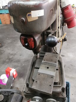 Vrtačka V6 se stojanem - 3