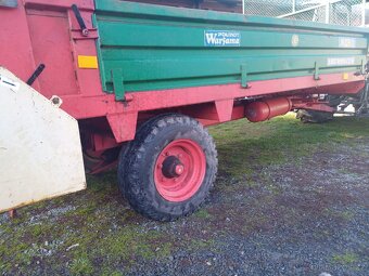 ROZMETADLO  HNOJE 2,5T - 3