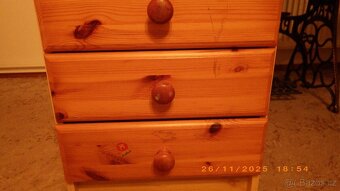 Dětský psací stůl - 3