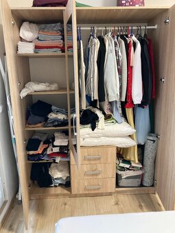 Šatní skříň VELLERUP 151x200 cm - 3