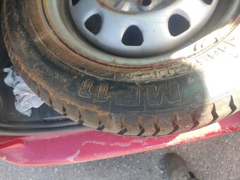 Prodám rezerva škoda felicia - 3