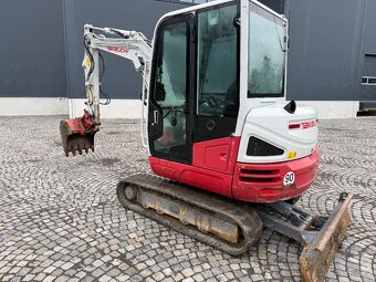 Minibagr Takeuchi TB240 - 3