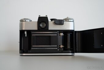 Zenit-E + Helios 44-2 58mm f/2 - 3