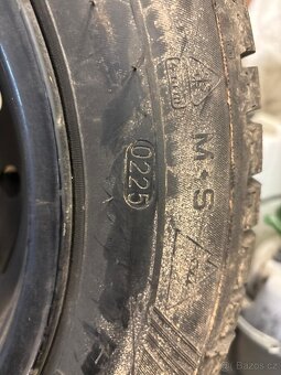 Pneu 195/60 R15 zimní - 3