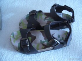 N.ové kvalitní kožené sandály /sandále od Bati vel.32 - 3