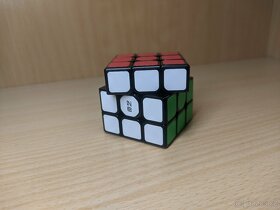 Profesionální Rubikova kostka Qiyi MoFang Cube - 3