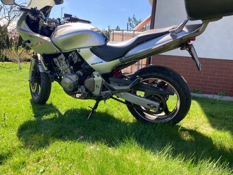 Honda Hornet 600 - 3