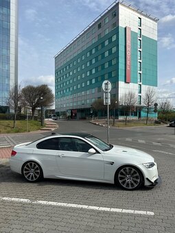 BMW E92 M3 4.0 V8 MANUAL - 3