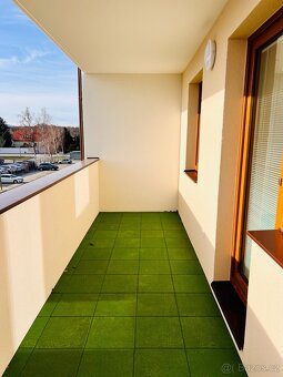 Moderní byt 3+kk s lodžií a parkováním v uzavřeném areálu - 3