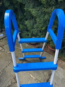 Schůdky pro bazén výška 96 cm - 3
