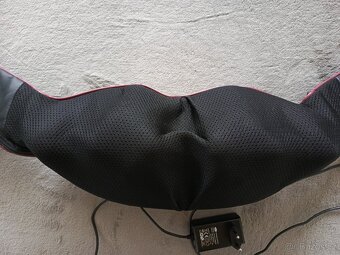 Masážní přístroj na krk ESSY Premium - 3