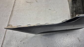 Honda Civic coupé EM2: zadní nárazník - 3