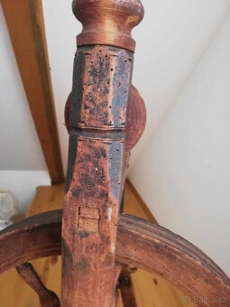 KOLOVRAT,LAMINÁTOVÝ STOLEK,PŘEDLOŽKA - 3