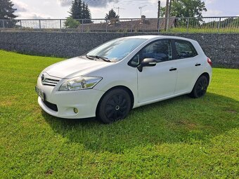 TOYOTA Auris 1.6 r.v.2010 - 3