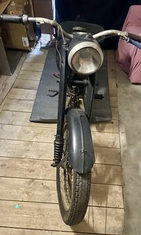 ČZ 125 motorka veterán - 3