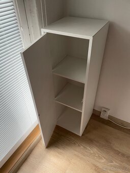 Bílá skříň 3 poličky nová - 3