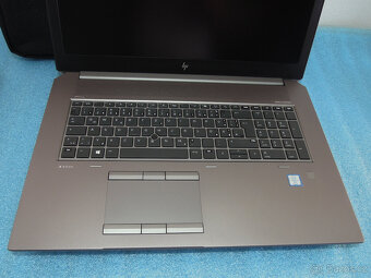 Herní HP ZBook G6 17.3" Intel 4.6Ghz 1.5TB SSD RTX4000 64GB - 3