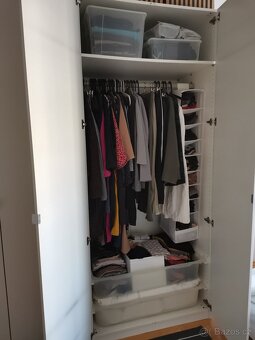Sada bílých skříní PAX (Ikea) - 3
