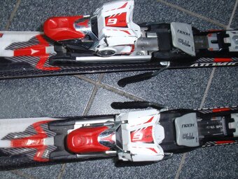 NASERVISOVANÉ LYŽE CARVY 149 CM ATOMIC RACE SL 11 - 3