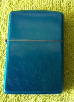 Predám ZIPPO ZAPAĽOVAČE, KOŽENÉ PÚZDRA A PRÍVESOK-KANISTER N - 3