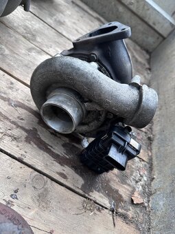 Díly na W211 om648 - 3