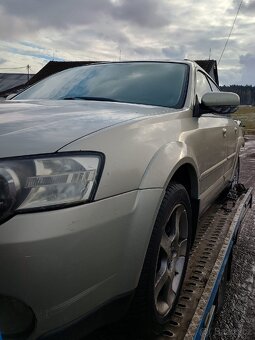 Subaru Outback 2.5i - 3