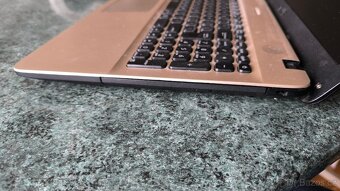 Asus X541U - 3