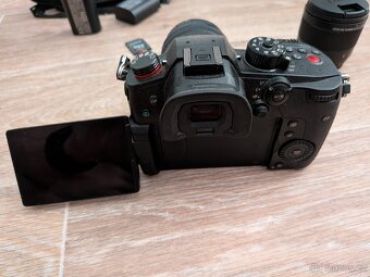 Panasonic Lumix gh5 II + příslušenství - 3