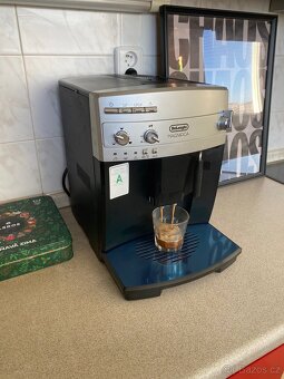 Delonghi Magnifica ESAM 02.110 S + návod - 3