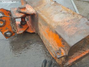 Prodám bagr Pel-Job 2,6t motor čtyřválec stav dobrý lžíce sv - 3