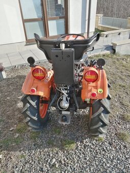 Kubota B7000 4x4 - 3