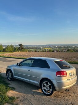 Audi A3 8P 2.0 FSI 2003 - 3