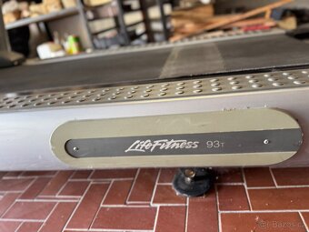 Běhací pás Life fitness 93 T - 3