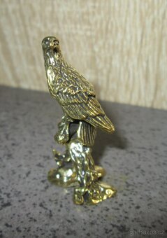 Kovová soška orla - 3