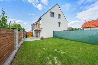 LUXUSNÍ byt Čebín 4kk 196m2 ( vč. zahrada, parking) - 3
