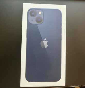 iPhone 13 128gb Temně inkoustový + MagSafe kryt - 3