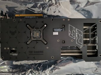 ASUS TUF GAMING Radeon RX 7800 XT O16G - 3