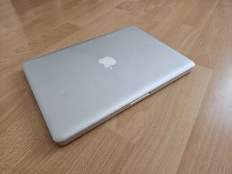 Apple MacBook 13.3 - 3
