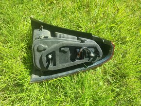 Zadní světla Logan - 3