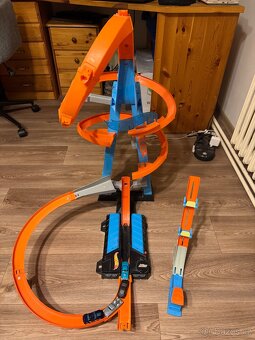 Autodráha Hot Wheels Sky Crash Tower - 3