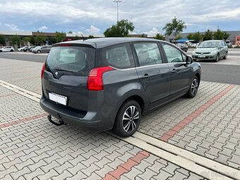 Peugeot 5008 1.6 HDi 80kw automat 7 míst panorama - 3