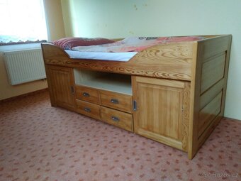 Postel zvýšená s velkým úložným prostorem - 3