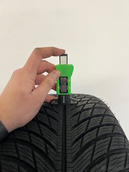 ❄️ Zimní pneumatiky 235/40/19, Michelin, DOT3922 - 3