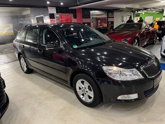 Škoda Octavia II Elegance 1.6TDI 77kW DSG 2011 PERFEKTNÍ - 3