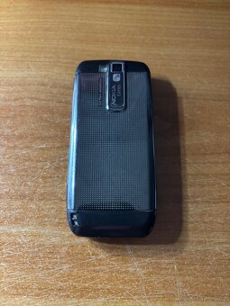 Nokia E66 - 3