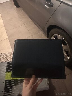 Prodám klec pro králíka, přepravku a voditko - 3