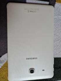 Samsung Galaxy tab E - 3