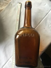 stará láhev od Maggi - 3