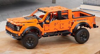 NOVÉ Ford Raptor - 1379ks kostek - 3
