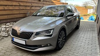 Superb 3,140 kw,Dsg,ACC,DCC,L&K,Kessy,servisní kniha,Carplay - 3